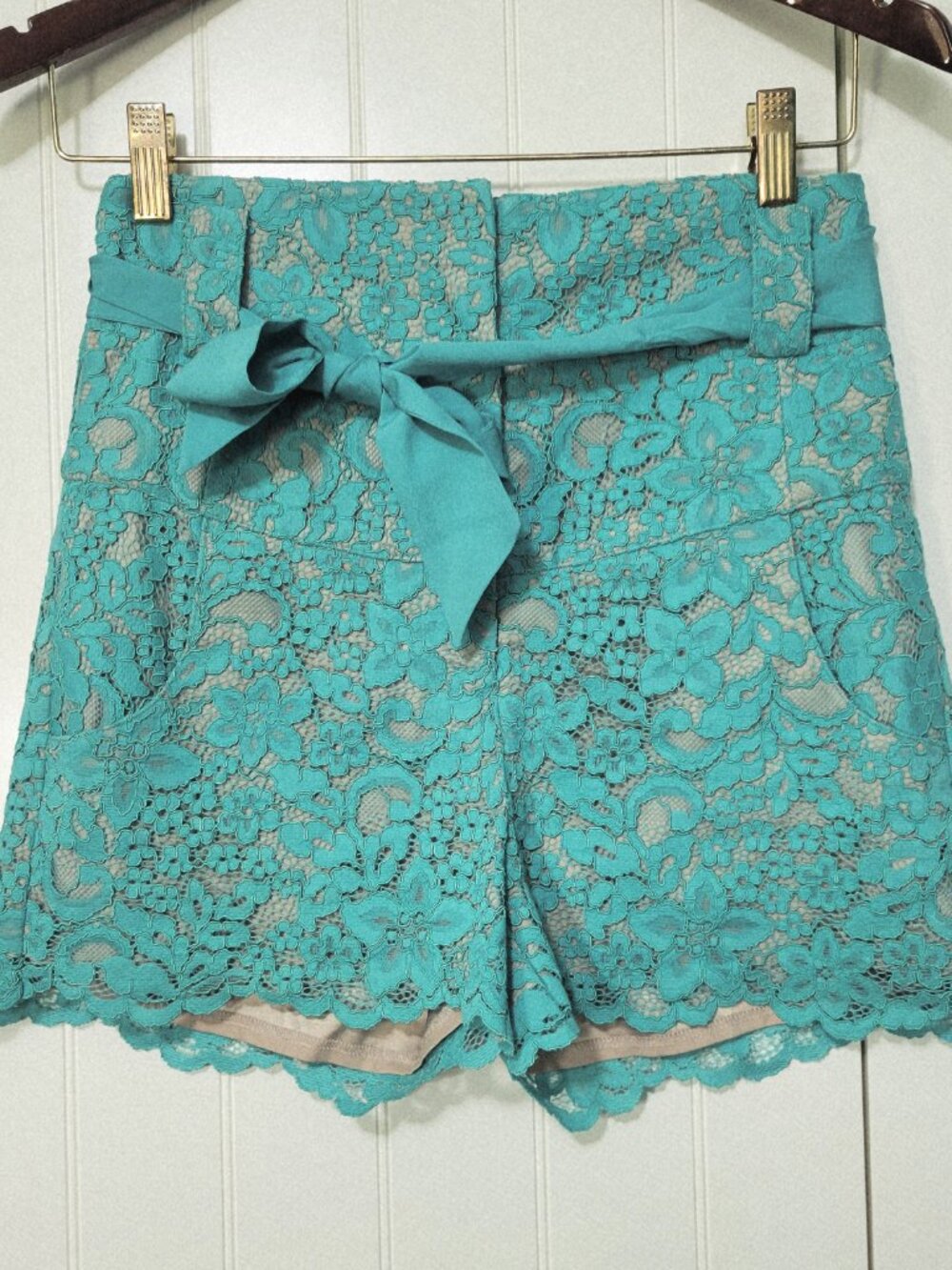 Guess by Marciano Boho Festival Soft Girl High Waisted Lace Belted Pockets Short - Picture 11 of 11